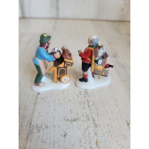 Dept 56 58394 cobbler clock peddler village accessory xmas set - Picture 5 of 6